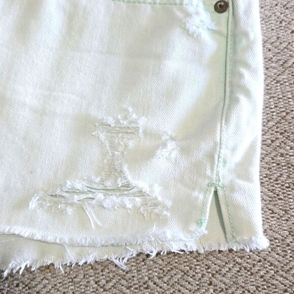 Abercrombie & Fitch Mint Green Distressed Jean Shorts - Size 4/27 - Picture 6 of 13